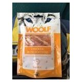 Pamlsok Woolf Dog Chicken and Seafood 100 g